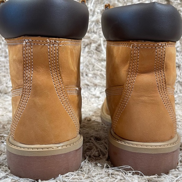 Timberland tan 6" wheat boot leather & gum sole work boots hikers BTS grunge - Picture 12 of 12